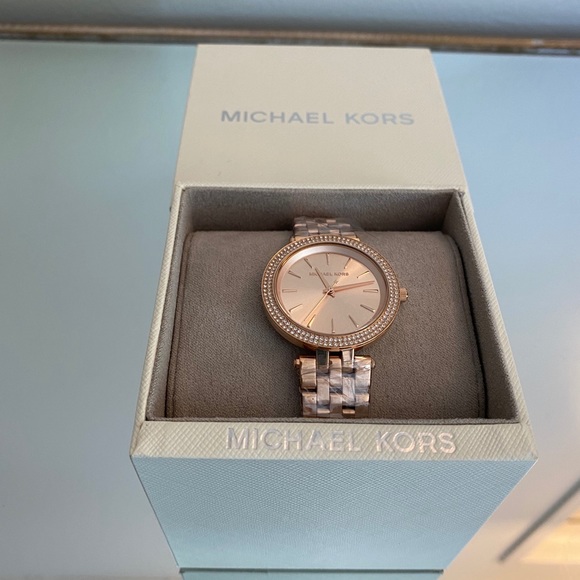 Brand New Still in Wrapping Michael Kors Watch main image 4
